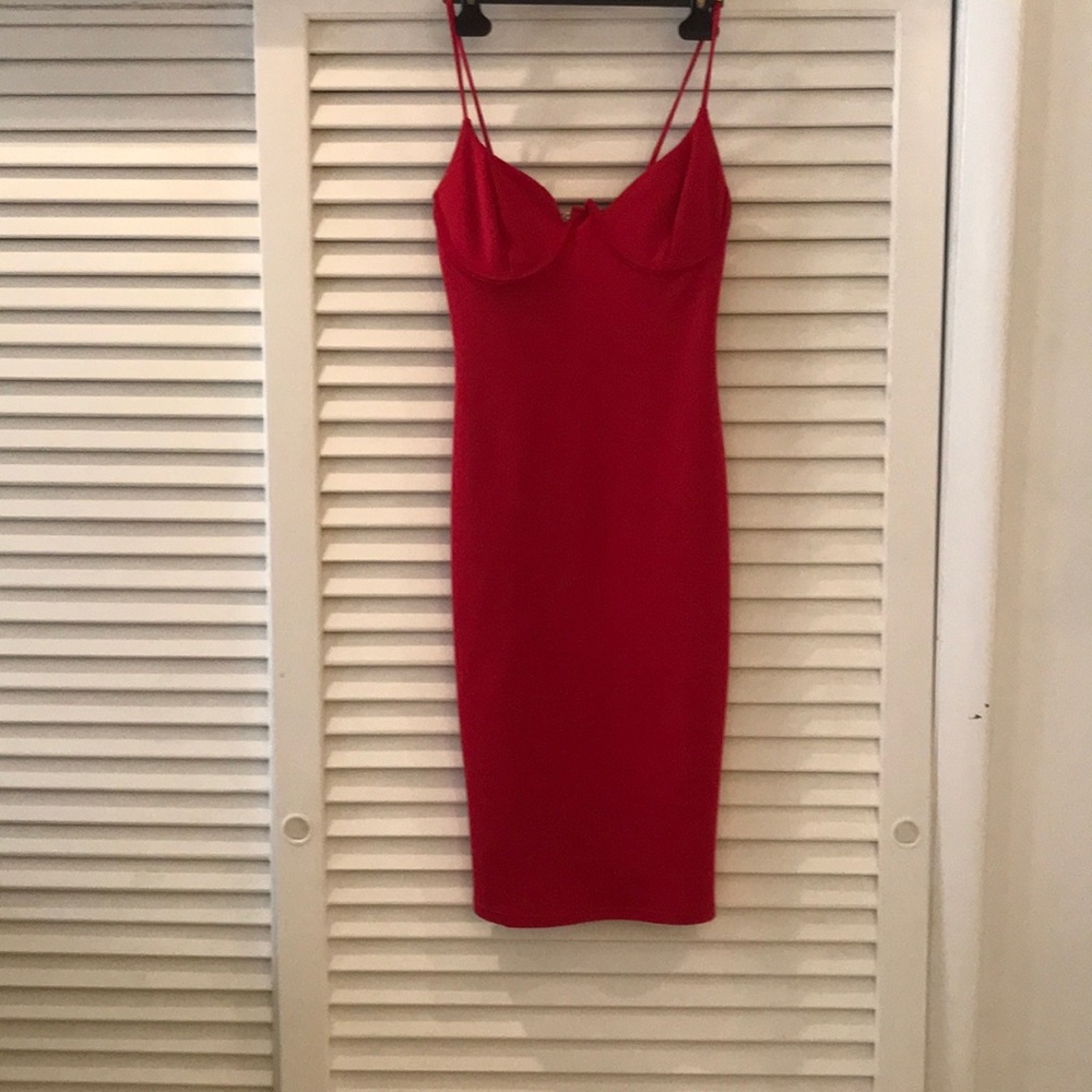 Midi red dress